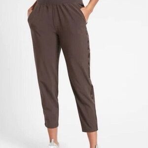 Athleta 14 Brown Brooklyn Ankle Pull on Pants‎ Tapered Cropped
